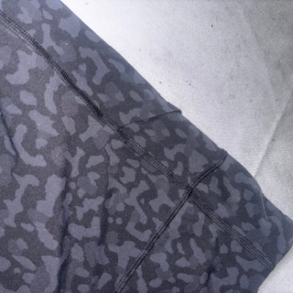 Lululemon Align High-Rise Crop 22" Formation Camo Deep Coal Multi Leggings Sz 12 - Picture 3 of 5